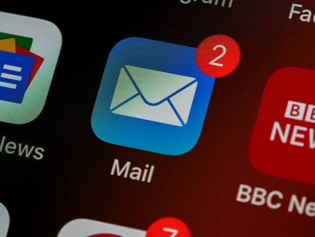 « Test » — mail vide