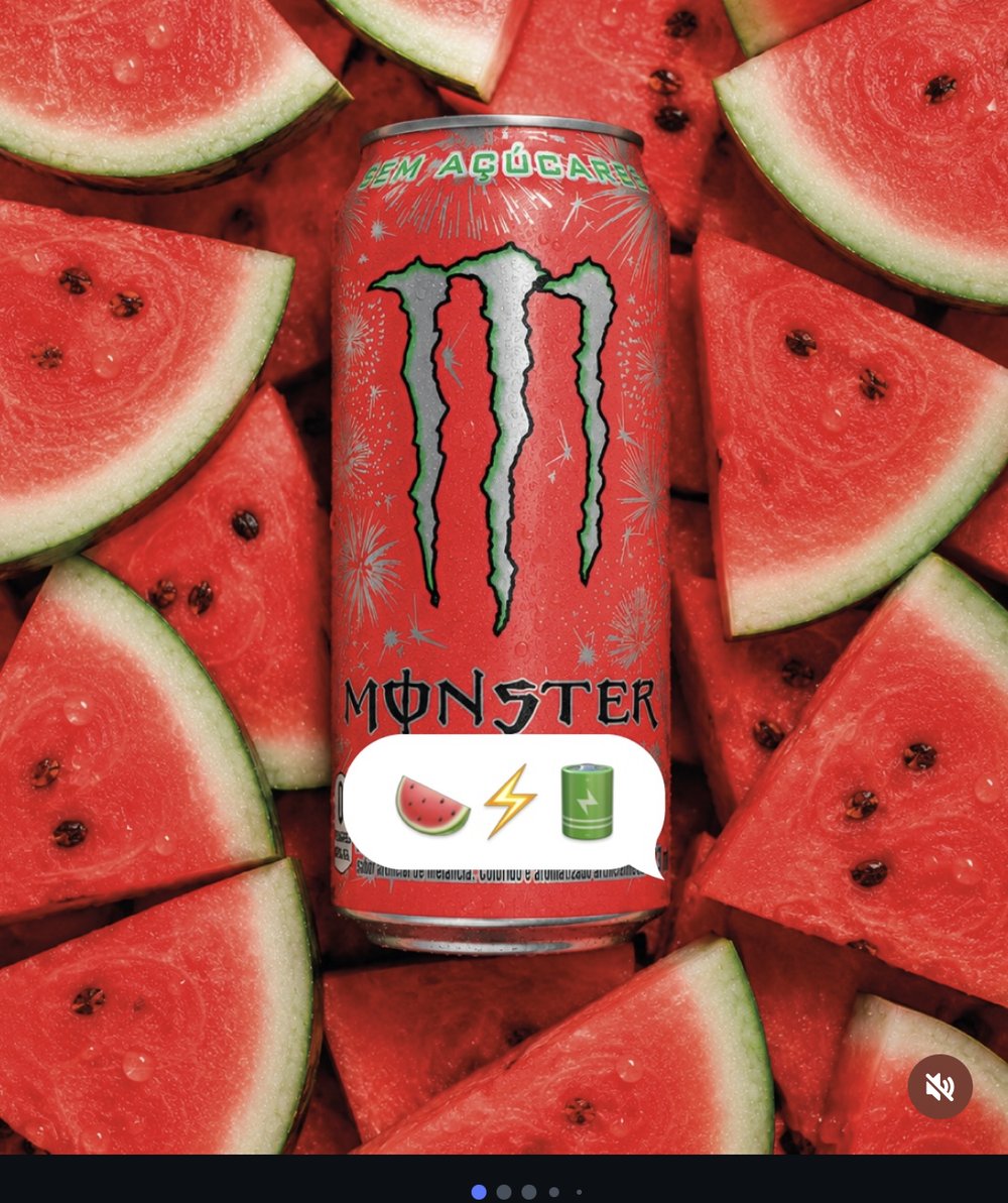 Packshot Monster sur lit de pastèque — série produit sur fruits