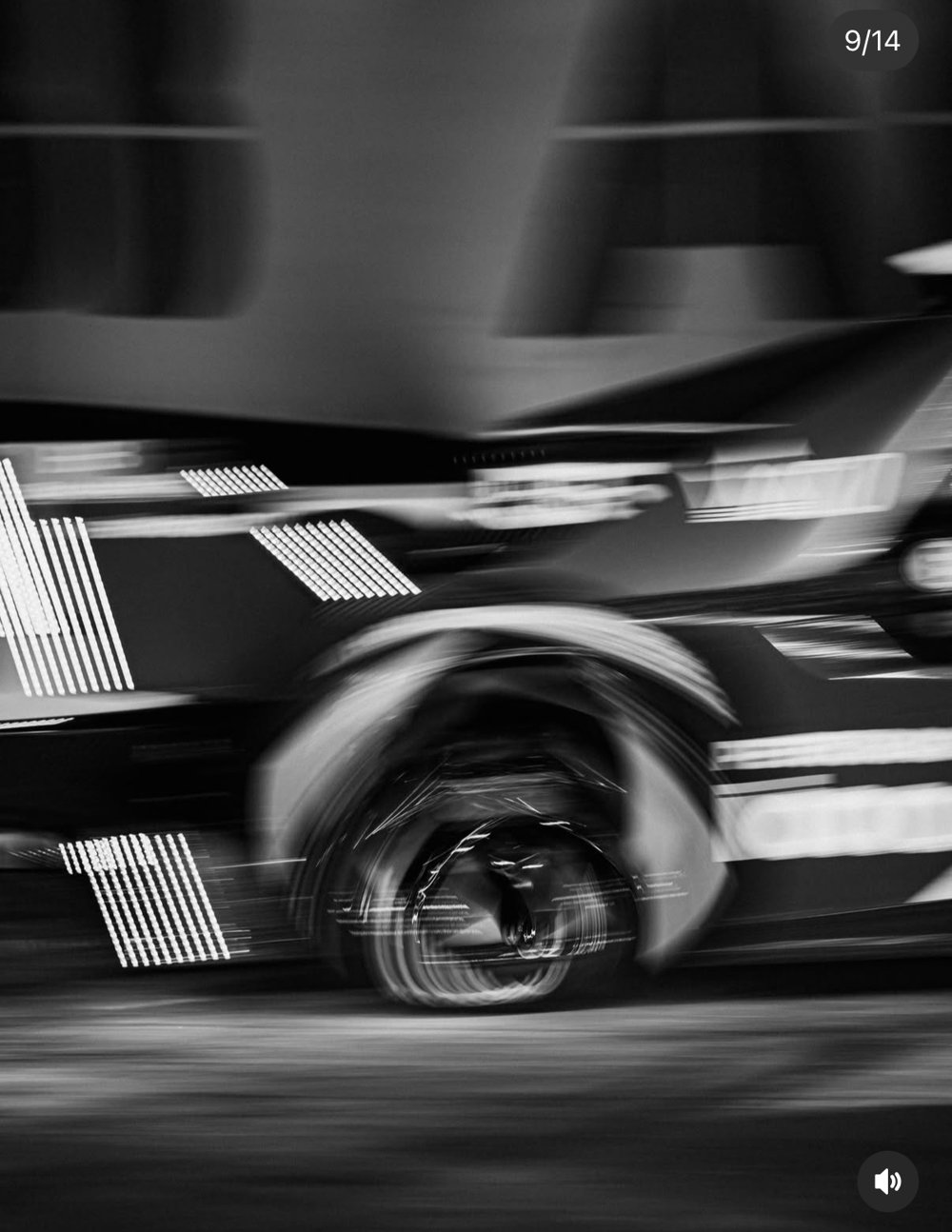 Drift racing de nuit 2 - filet noir et blanc