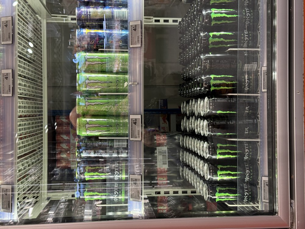 Frigo Monster Red Bull rayon energisant vue 1