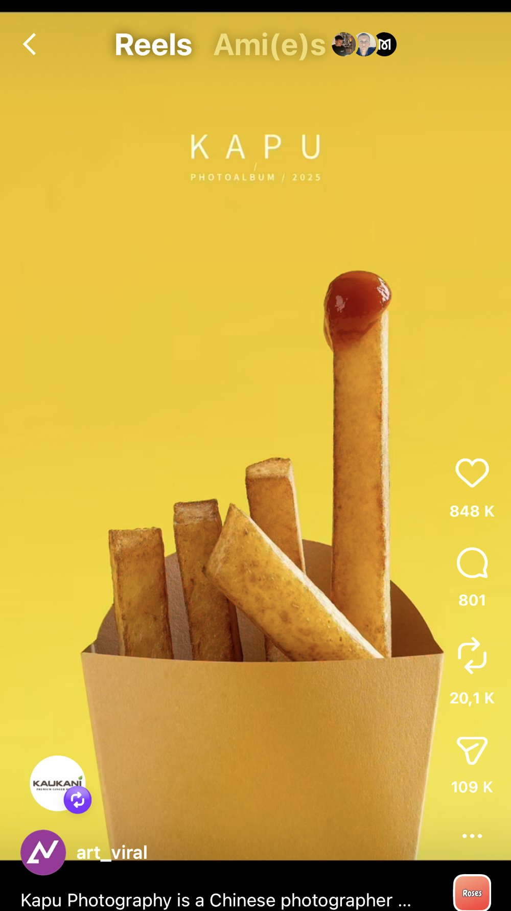 Frites — doigt d'honneur au ketchup