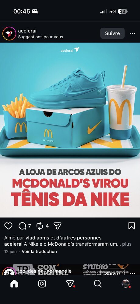 Concept sneaker Nike x McDonald's « Arcos Azuis », packshot turquoise