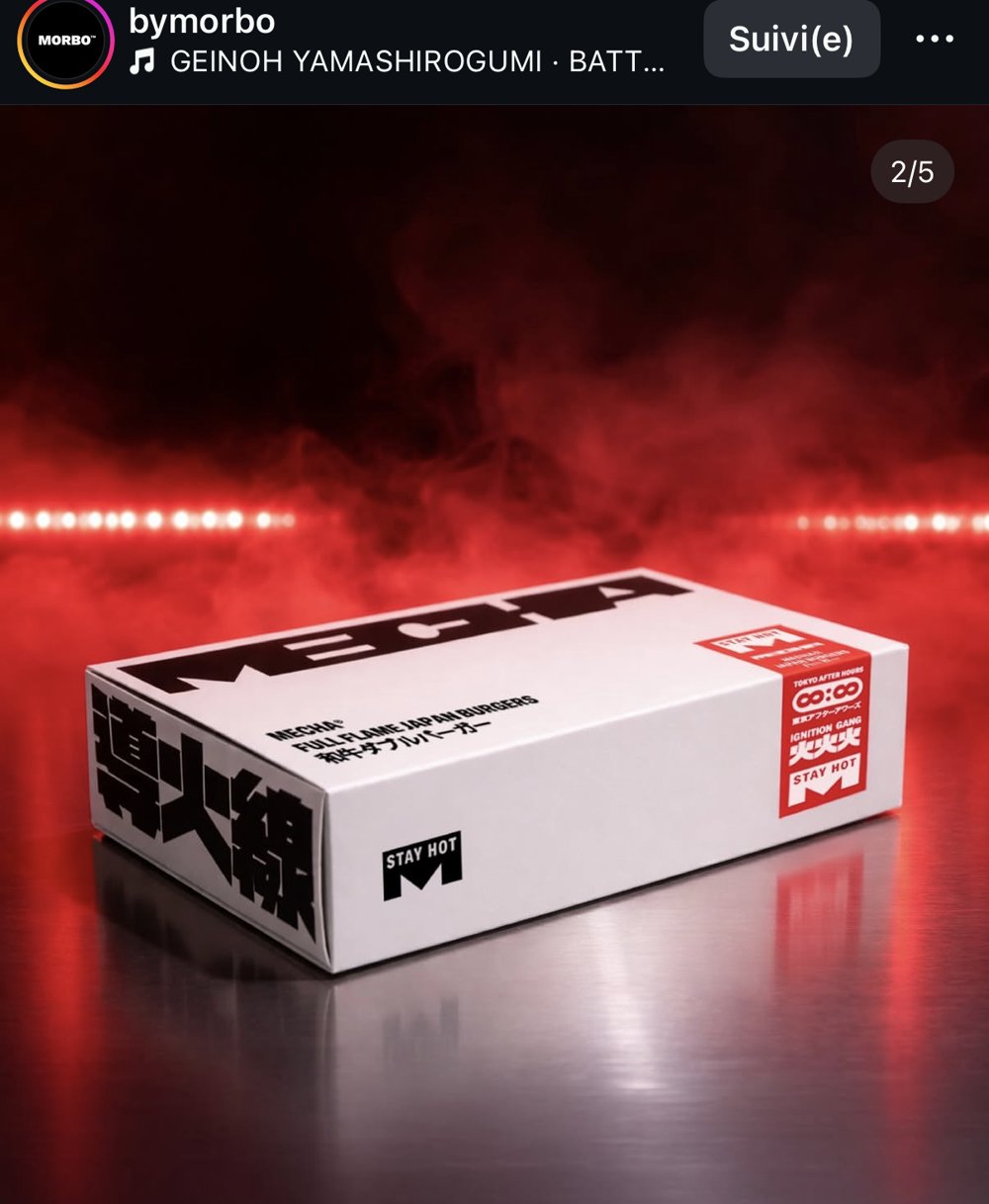 Boîte « Mecha » type dosette, ambiance néon rouge et fumée au sol