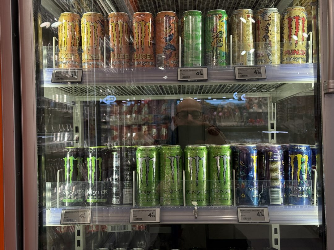 Frigo Monster Energy rayon complet vue 1