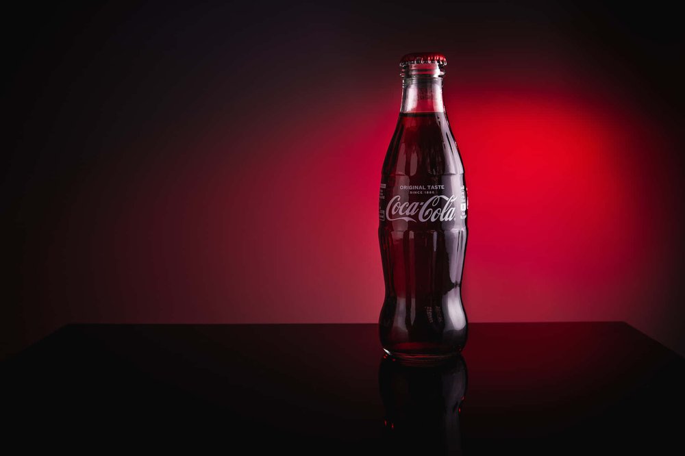 Packshots studio — Coca-Cola et Jack Daniel's, éclairage dramatique