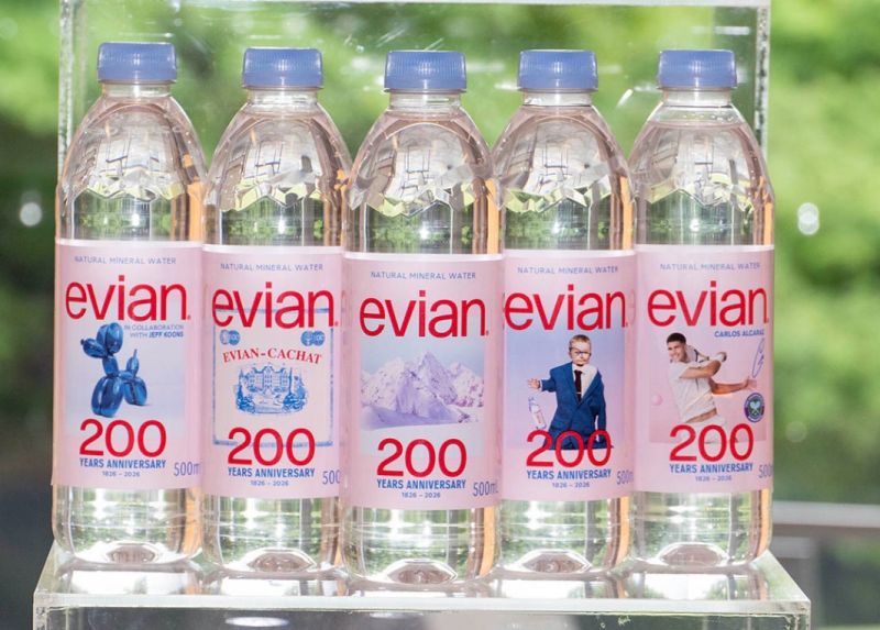 Evian — collection « 200 Years Limited Edition » (lancement 