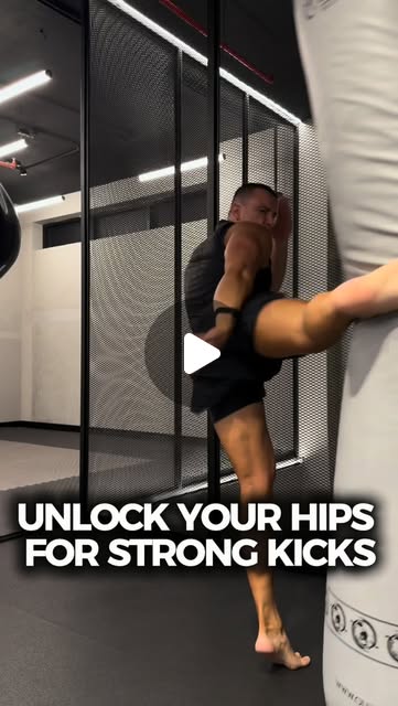 Exos kick — puissance & mobilité des hanches