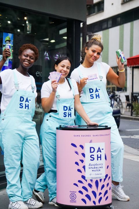 Images opérationnelles street — sampling &amp; shopper marketing
