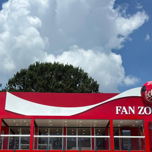Fan zone coca
