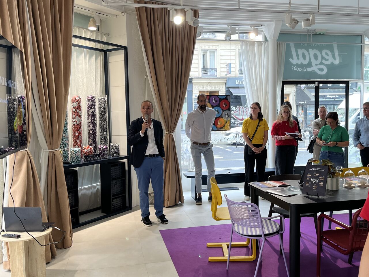 Pop-up « Legal » — événement café éphémère
